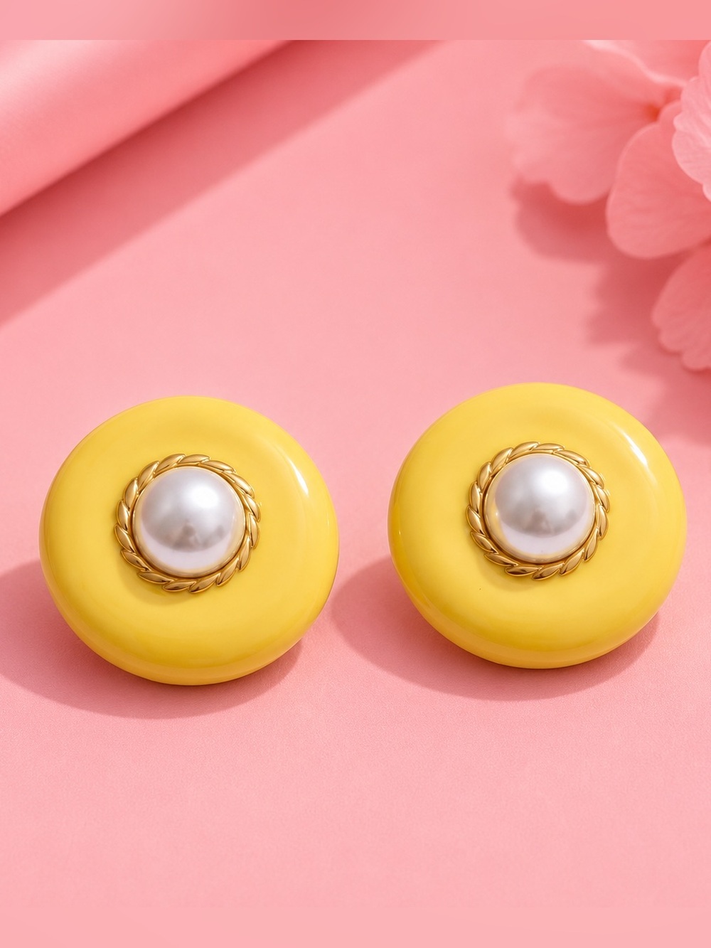 Vintage Yellow Round Pearl Gold Earrings